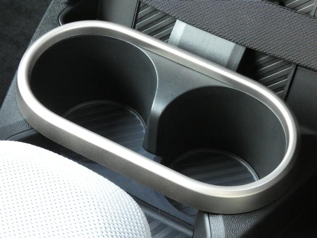 ＭＩＮＩ クーパーＣ　フェイバード・トリム　正規認定中古車　保証整備付　弊社試乗車　ナビ　ＥＴＣ　バックカメラ　衝突軽減ブレーキ　アイドリングストップ　障害物ソナー　レーンキープ　アダプティブクルコン　ＬＥＤライト　純正ホイール（18枚目）