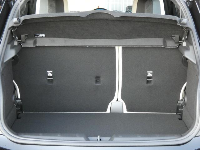 ＭＩＮＩ クーパーＣ　フェイバード・トリム　正規認定中古車　保証整備付　弊社試乗車　ナビ　ＥＴＣ　バックカメラ　衝突軽減ブレーキ　アイドリングストップ　障害物ソナー　レーンキープ　アダプティブクルコン　ＬＥＤライト　純正ホイール（33枚目）