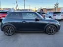 ＭＩＮＩ クーパーＳ　フェイバリット・トリム　ＭＩＮＩ認定中古車　ＭＩＮＩＮＥＸＴ保証　新車保証継承　フェイバードトリム　Ｍパッケージ　１８インチアロイ　ＥＴＣ２．０　クラウドナビゲーション　アップルカープレイ　アンドロイドオート　全周囲カメラ（4枚目）