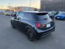 ＭＩＮＩ クーパーＳ　フェイバリット・トリム　ＭＩＮＩ認定中古車　ＭＩＮＩＮＥＸＴ保証　新車保証継承　フェイバードトリム　Ｍパッケージ　１８インチアロイ　ＥＴＣ２．０　クラウドナビゲーション　アップルカープレイ　アンドロイドオート　全周囲カメラ（7枚目）