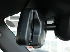 �ţԣã��������η��μ�ư������ǽ�դ��Хå��ߥ顼����³�֤Υإåɥ饤�Ȥ���������ư�Ƿڸ����Ƥ���ޤ��� 7