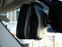 �ţԣã��������η��μ�ư������ǽ�դ��Хå��ߥ顼����³�֤Υإåɥ饤�Ȥ���������ư�Ƿڸ����Ƥ���ޤ��� 7