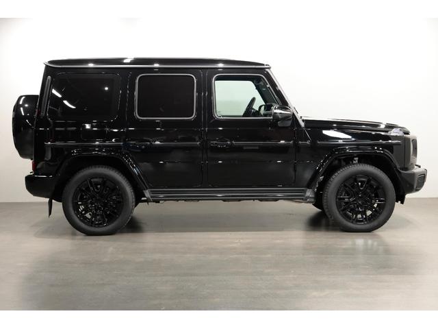 Ｇクラス Ｇ４５０ｄ　ＡＭＧラインパッケージ　（ＩＳＧ）　ディーゼルターボ　４ＷＤ　ＭＰ２０２５０１　ＭａｎｕｆａｋｔｕｒプログラムプラスオープンポアグレイオークウッドエナジャイジングＰＫＧナイトＰＫＧ仕様　取扱説明書　保証書　スペアキー（4枚目）