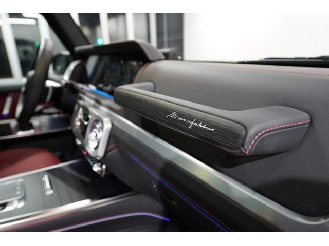 Ｇクラス Ｇ４５０ｄ　ＡＭＧラインパッケージ　（ＩＳＧ）　ディーゼルターボ　４ＷＤ　ＭＰ２０２５０１　ＭａｎｕｆａｋｔｕｒプログラムプラスオープンポアグレイオークウッドエナジャイジングＰＫＧナイトＰＫＧ仕様　取扱説明書　保証書　スペアキー（34枚目）
