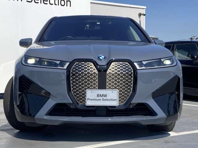 ｉＸ Ｍ６０　Ｍ６０　タイヤ新品交換　サンルーフ　２年保証付　ＥＴＣ２．０　Ｂｏｗｅｒｓ＆Ｗｉｌｋｉｎｓサウンド　スカイラウンジ　ステリングヒーター　ベンチレーションシート　シートヒーター　２２ＡＷ（8枚目）