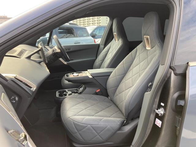 ｉＸ Ｍ６０　Ｍ６０　タイヤ新品交換　サンルーフ　２年保証付　ＥＴＣ２．０　Ｂｏｗｅｒｓ＆Ｗｉｌｋｉｎｓサウンド　スカイラウンジ　ステリングヒーター　ベンチレーションシート　シートヒーター　２２ＡＷ（38枚目）