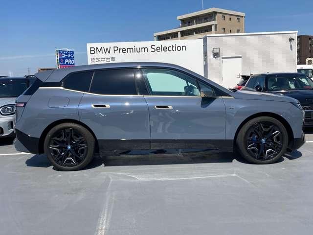 ｉＸ Ｍ６０　Ｍ６０　タイヤ新品交換　サンルーフ　２年保証付　ＥＴＣ２．０　Ｂｏｗｅｒｓ＆Ｗｉｌｋｉｎｓサウンド　スカイラウンジ　ステリングヒーター　ベンチレーションシート　シートヒーター　２２ＡＷ（58枚目）