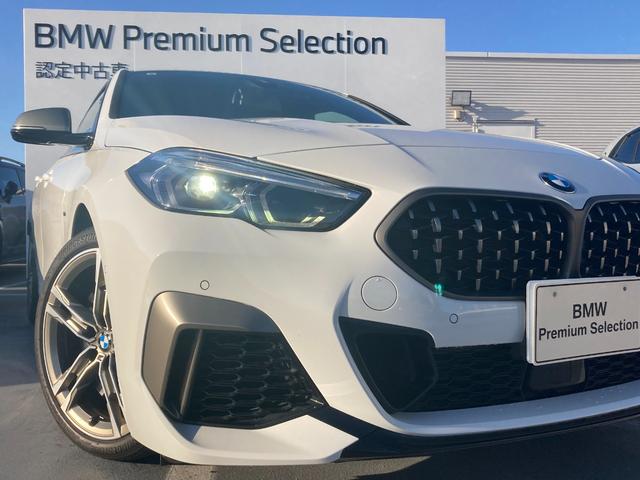 ２シリーズ Ｍ２３５ｉ　ｘＤｒｉｖｅグランクーペ　２年保証　認定中古車　タイヤ４本新品納車　アドバンスドＰＫＧ　プラスＰＫＧ　アダプティブサスペンション　純正ナビ　バックカメラ　Ｍスポーツシート　パワーシート　シートヒーター　Ｍスポーツブレーキ（8枚目）
