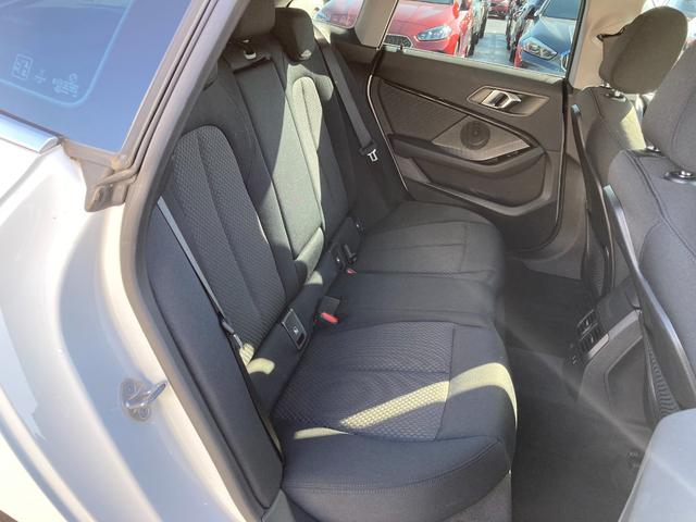 2シリーズ 218dグランクーペ プレイ エディションジョイ+ ワンオーナー 認定中古車 HDDナビ バックカメラ 前後PDC アクティブクルーズコントロール リバースアシスト アンビエントライト Apple CarPlay 2年保証(12枚目)