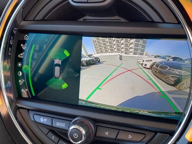 ＭＩＮＩ クーパーＤ　ワンオーナー　純正ナビ　ＬＥＤヘットライト　バックカメラ　シートヒーター　認定中古車　２年保証付き（9枚目）
