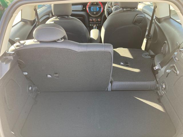 ＭＩＮＩ クーパーＤ　ワンオーナー　純正ナビ　ＬＥＤヘットライト　バックカメラ　シートヒーター　認定中古車　２年保証付き（29枚目）