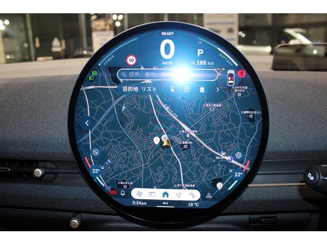 ＭＩＮＩ エースマンＥ　クラシック・トリム　正規認定中古車　弊社デモカー　１８インチアロイホイール　ステアリングヒーター　フロントシートヒーター　ヘッドアップディスプレイ　コンフォートアクセス　ハイビームアシスタント　アップルカープレイ（25枚目）