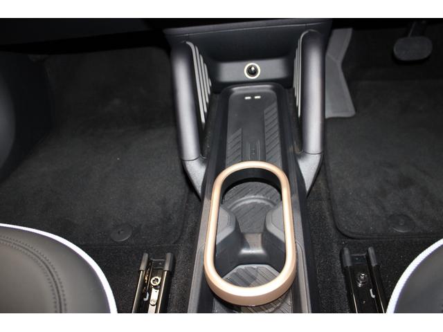 ＭＩＮＩ エースマンＥ　クラシック・トリム　正規認定中古車　弊社デモカー　１８インチアロイホイール　ステアリングヒーター　フロントシートヒーター　ヘッドアップディスプレイ　コンフォートアクセス　ハイビームアシスタント　アップルカープレイ（34枚目）