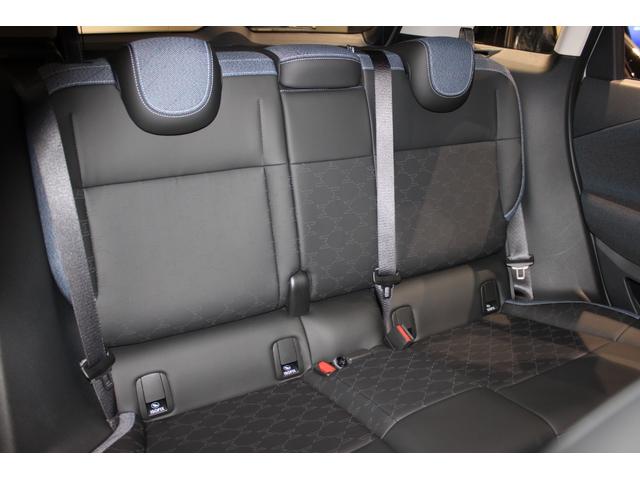 ＭＩＮＩ エースマンＥ　クラシック・トリム　正規認定中古車　弊社デモカー　１８インチアロイホイール　ステアリングヒーター　フロントシートヒーター　ヘッドアップディスプレイ　コンフォートアクセス　ハイビームアシスタント　アップルカープレイ（40枚目）