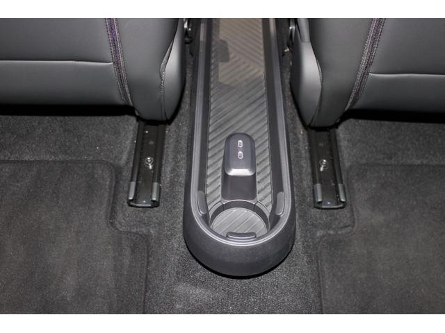 ＭＩＮＩ エースマンＥ　クラシック・トリム　正規認定中古車　弊社デモカー　１８インチアロイホイール　ステアリングヒーター　フロントシートヒーター　ヘッドアップディスプレイ　コンフォートアクセス　ハイビームアシスタント　アップルカープレイ（43枚目）