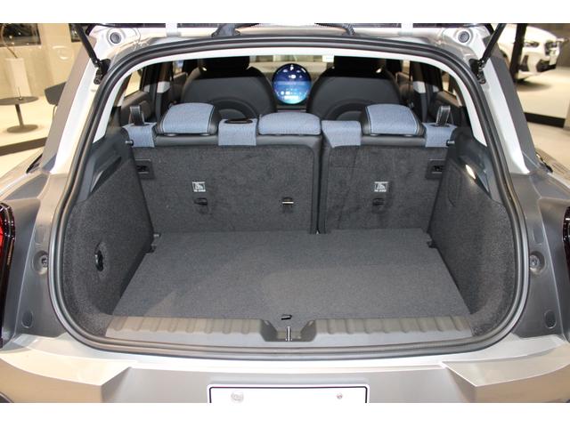 ＭＩＮＩ エースマンＥ　クラシック・トリム　正規認定中古車　弊社デモカー　１８インチアロイホイール　ステアリングヒーター　フロントシートヒーター　ヘッドアップディスプレイ　コンフォートアクセス　ハイビームアシスタント　アップルカープレイ（45枚目）