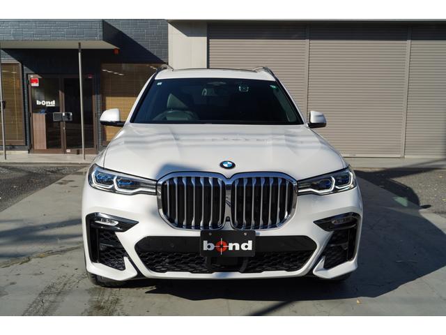 Ｘ７ ｘＤｒｉｖｅ　３５ｄ　Ｍスポーツ　リヤエンターテインメント・パノラマサンルーフ・ウェルネスＰＫＧ・保冷保温機能付カップホルダー・ｈａｒｍａｎ／ｋａｒｄｏｎサウンド・２列目コンフォートシート・　５ゾーンオートマチックエアコンディショナー（4枚目）