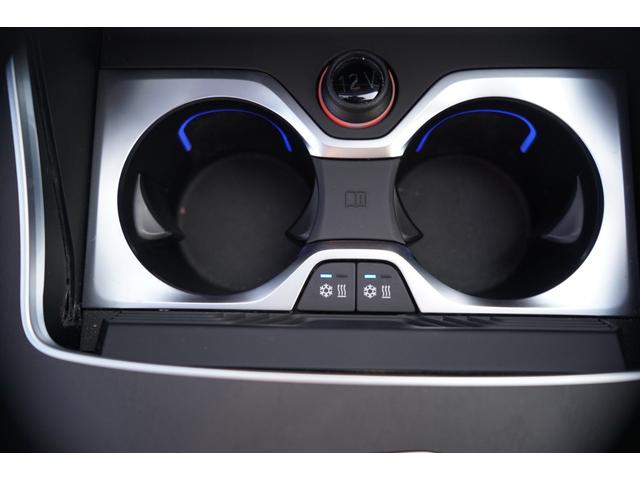 Ｘ７ ｘＤｒｉｖｅ　３５ｄ　Ｍスポーツ　リヤエンターテインメント・パノラマサンルーフ・ウェルネスＰＫＧ・保冷保温機能付カップホルダー・ｈａｒｍａｎ／ｋａｒｄｏｎサウンド・２列目コンフォートシート・　５ゾーンオートマチックエアコンディショナー（29枚目）