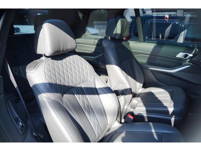 Ｘ７ ｘＤｒｉｖｅ　３５ｄ　Ｍスポーツ　リヤエンターテインメント・パノラマサンルーフ・ウェルネスＰＫＧ・保冷保温機能付カップホルダー・ｈａｒｍａｎ／ｋａｒｄｏｎサウンド・２列目コンフォートシート・　５ゾーンオートマチックエアコンディショナー（36枚目）