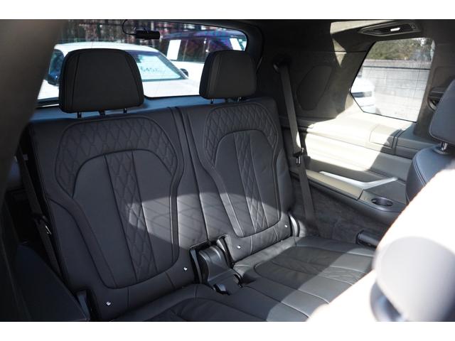 Ｘ７ ｘＤｒｉｖｅ　３５ｄ　Ｍスポーツ　リヤエンターテインメント・パノラマサンルーフ・ウェルネスＰＫＧ・保冷保温機能付カップホルダー・ｈａｒｍａｎ／ｋａｒｄｏｎサウンド・２列目コンフォートシート・　５ゾーンオートマチックエアコンディショナー（43枚目）