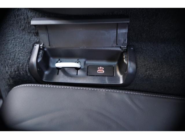 Ｘ７ ｘＤｒｉｖｅ　３５ｄ　Ｍスポーツ　リヤエンターテインメント・パノラマサンルーフ・ウェルネスＰＫＧ・保冷保温機能付カップホルダー・ｈａｒｍａｎ／ｋａｒｄｏｎサウンド・２列目コンフォートシート・　５ゾーンオートマチックエアコンディショナー（54枚目）