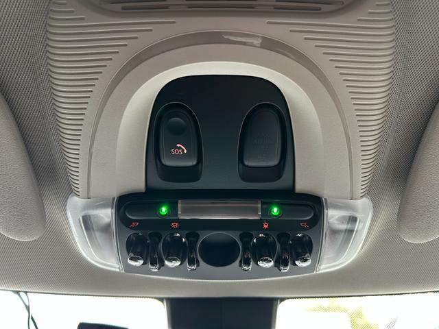 MINI クーパー バーガンディー エディション 限定車 インテリジェントS アクティブクルーズ 純正ナビ バックカメラ ユニオンジャックテール LEDヘッドライト 純正16アルミ シルバールーフ&シルバーミラーkバー 専用ディスプレイリング 後期型(26枚目)
