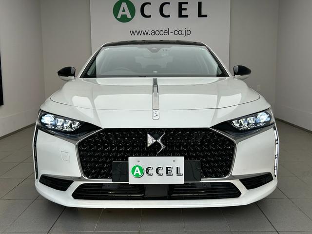 ＤＳ９ オペラ　Ｅ－テンス　プラグインハイブリッド　ＡＣＣ　サンルーフ　アールルビィナッパレザー　シートヒーター＆ベンチレーション　ナビゲーションＦ＆Ｂカメラ　ナイトヴィジョン　フォーカルプレミアムサウンド　ＥＶ距離６５ｋｍ（17枚目）