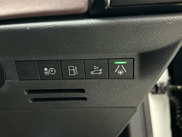 ＤＳ９ オペラ　Ｅ－テンス　プラグインハイブリッド　ＡＣＣ　サンルーフ　アールルビィナッパレザー　シートヒーター＆ベンチレーション　ナビゲーションＦ＆Ｂカメラ　ナイトヴィジョン　フォーカルプレミアムサウンド　ＥＶ距離６５ｋｍ（28枚目）