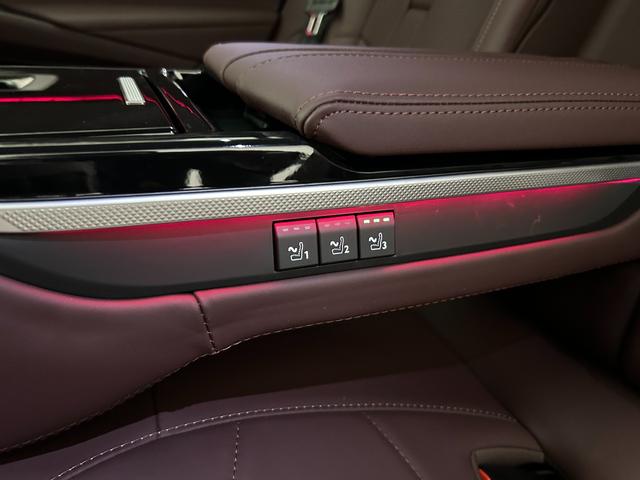 ＤＳ９ オペラ　Ｅ－テンス　プラグインハイブリッド　ＡＣＣ　サンルーフ　アールルビィナッパレザー　シートヒーター＆ベンチレーション　ナビゲーションＦ＆Ｂカメラ　ナイトヴィジョン　フォーカルプレミアムサウンド　ＥＶ距離６５ｋｍ（63枚目）