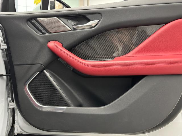 Iペイス HSE ACC サンルーフ レッドレザーシート&ヒーター 純正ナビ サラウンドカメラ 液晶メーター ブラインドスポット 電動テールゲート(28枚目)