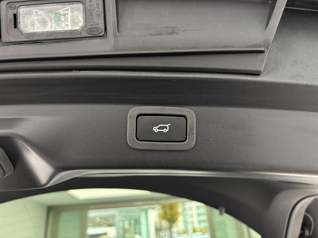 Iペイス HSE ACC サンルーフ レッドレザーシート&ヒーター 純正ナビ サラウンドカメラ 液晶メーター ブラインドスポット 電動テールゲート(51枚目)