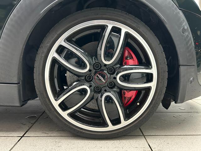 ＭＩＮＩ ジョンクーパーワークス　インテリジェントＳ　アクティブクルーズ　純正ナビ　バックカメラ　カープレイ対応　ヘッドアップディスプレイ　ユニオンジャックテール　ＬＥＤヘッドライト（19枚目）