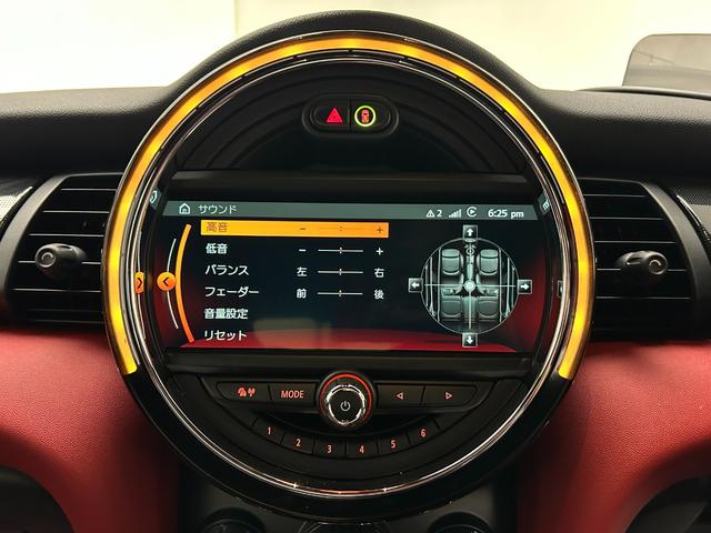 ＭＩＮＩ ジョンクーパーワークス　インテリジェントＳ　アクティブクルーズ　純正ナビ　バックカメラ　カープレイ対応　ヘッドアップディスプレイ　ユニオンジャックテール　ＬＥＤヘッドライト（40枚目）
