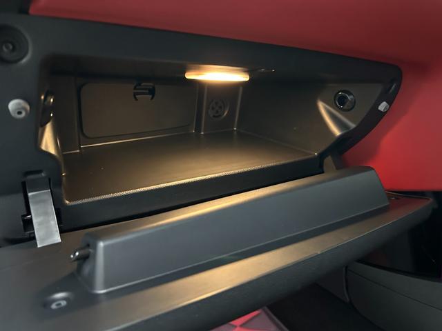 ＭＩＮＩ ジョンクーパーワークス　インテリジェントＳ　アクティブクルーズ　純正ナビ　バックカメラ　カープレイ対応　ヘッドアップディスプレイ　ユニオンジャックテール　ＬＥＤヘッドライト（46枚目）