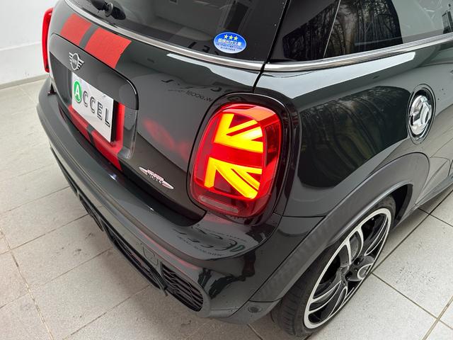 ＭＩＮＩ ジョンクーパーワークス　インテリジェントＳ　アクティブクルーズ　純正ナビ　バックカメラ　カープレイ対応　ヘッドアップディスプレイ　ユニオンジャックテール　ＬＥＤヘッドライト（52枚目）