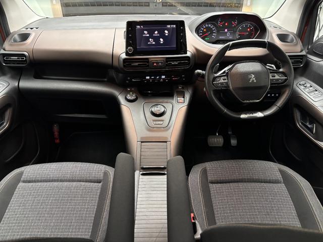 リフター GT アクティブクルーズコントロール ガラスルーフ カープレイ対応ディスプレイオーディオ バックカメラ レーンアシスト ブラインドスポットアシスト 両側スライドドア スマートキー(3枚目)