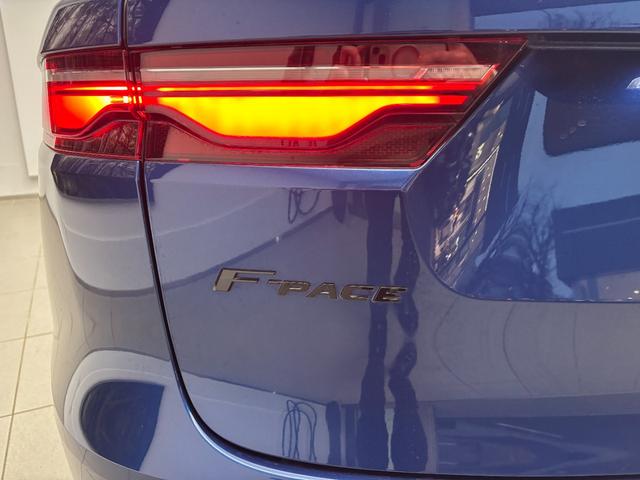 Fペイス R-ダイナミック ブラック P250 アクティブクルーズコントロール パノラミックガラスルーフ ベージュレザーシートヒーター Rダイナミックエアロ&20インチブラックアルミ ナビ3Dサラウンドカメラ 電動テールゲート LEDヘッドライト(45枚目)