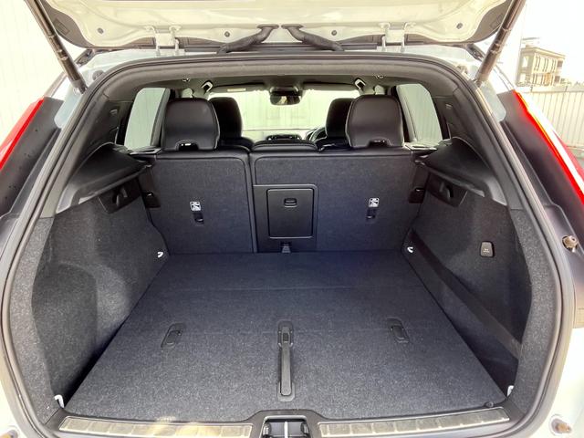 XC40 T4 AWD Rデザイン 純正ナビ 360°カメラ(11枚目)
