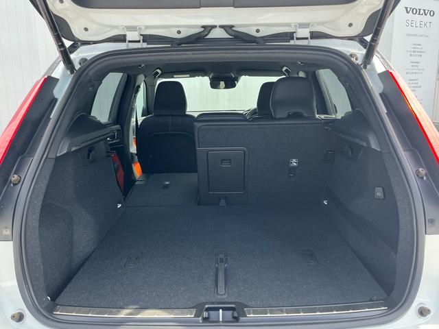 XC40 T4 AWD Rデザイン 純正ナビ 360°カメラ(12枚目)