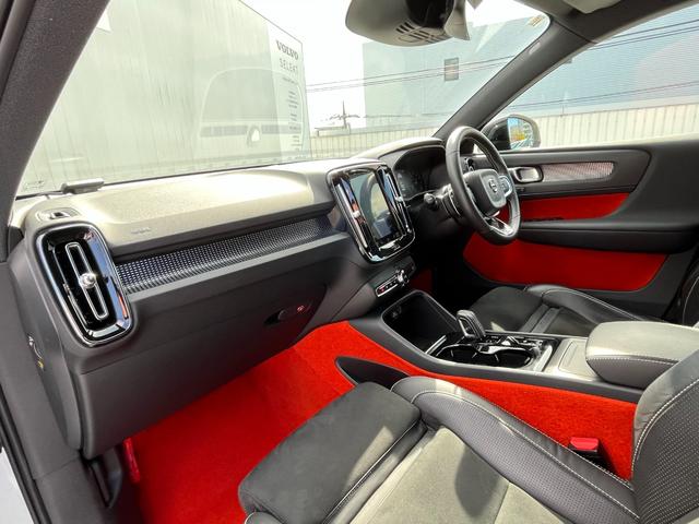 XC40 T4 AWD Rデザイン 純正ナビ 360°カメラ(17枚目)