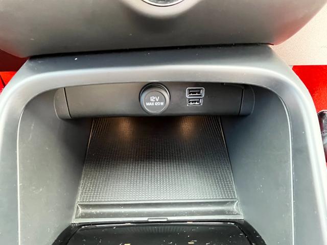 XC40 T4 AWD Rデザイン 純正ナビ 360°カメラ(29枚目)