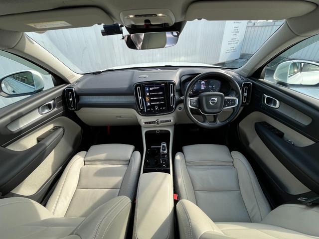 XC40 リチャージ PHV T5 インスクリプション 電動サンルーフ harman/kardo 純正ドライブレコーダー(3枚目)