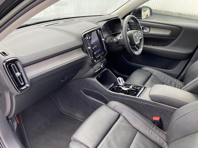 ＸＣ４０ ＸＣ４０　Ｕｌｔｉｍａｔｅ　Ｂ４　ＡＷＤ　Ｇｏｏｇｌｅ搭載　前後純正ドラレコ　４８Ｖ　ｈａｒｍａｎ／ｋａｒｄｏｎプレミアムサウンド　パワーテールゲート　１９インチＡＷ　クリスタルシフトノブ（15枚目）