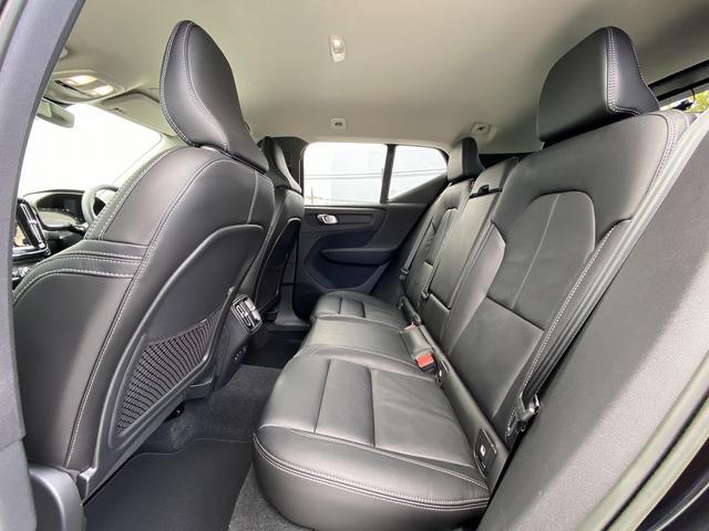 ＸＣ４０ ＸＣ４０　Ｕｌｔｉｍａｔｅ　Ｂ４　ＡＷＤ　Ｇｏｏｇｌｅ搭載　前後純正ドラレコ　４８Ｖ　ｈａｒｍａｎ／ｋａｒｄｏｎプレミアムサウンド　パワーテールゲート　１９インチＡＷ　クリスタルシフトノブ（18枚目）