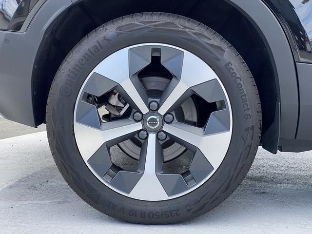 ＸＣ４０ ＸＣ４０　Ｕｌｔｉｍａｔｅ　Ｂ４　ＡＷＤ　Ｇｏｏｇｌｅ搭載　前後純正ドラレコ　４８Ｖ　ｈａｒｍａｎ／ｋａｒｄｏｎプレミアムサウンド　パワーテールゲート　１９インチＡＷ　クリスタルシフトノブ（41枚目）