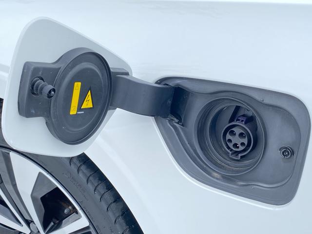 Ｖ６０ リチャージ　ＰＨＶ　Ｔ６　ＡＷＤ　インスクリプション　パノラマルーフ　ファインナッパレザー　ｈａｒｍａｎ／ｋａｒｄｏｎ　ＨＤＤナビ　地デジＴＶ　Ａｐｐｌｅ　Ｃａｒｐｌａｙ　Ａｎｄｒｏｉｄ　Ａｕｔｏ　３６０°カメラ　パワーシート　シートヒーター（7枚目）