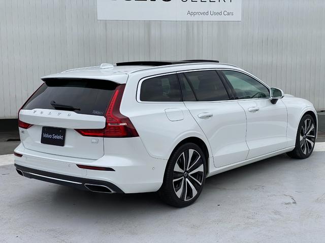 Ｖ６０ リチャージ　ＰＨＶ　Ｔ６　ＡＷＤ　インスクリプション　パノラマルーフ　ファインナッパレザー　ｈａｒｍａｎ／ｋａｒｄｏｎ　ＨＤＤナビ　地デジＴＶ　Ａｐｐｌｅ　Ｃａｒｐｌａｙ　Ａｎｄｒｏｉｄ　Ａｕｔｏ　３６０°カメラ　パワーシート　シートヒーター（15枚目）