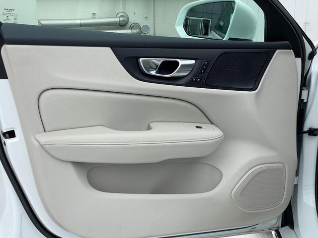 Ｖ６０ リチャージ　ＰＨＶ　Ｔ６　ＡＷＤ　インスクリプション　パノラマルーフ　ファインナッパレザー　ｈａｒｍａｎ／ｋａｒｄｏｎ　ＨＤＤナビ　地デジＴＶ　Ａｐｐｌｅ　Ｃａｒｐｌａｙ　Ａｎｄｒｏｉｄ　Ａｕｔｏ　３６０°カメラ　パワーシート　シートヒーター（21枚目）