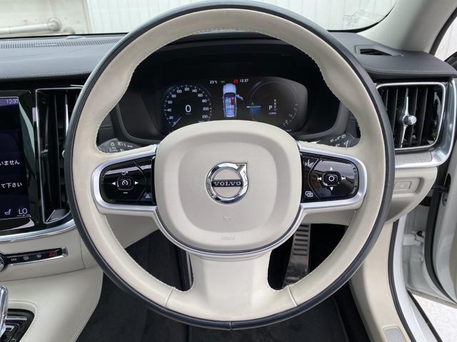 Ｖ６０ リチャージ　ＰＨＶ　Ｔ６　ＡＷＤ　インスクリプション　パノラマルーフ　ファインナッパレザー　ｈａｒｍａｎ／ｋａｒｄｏｎ　ＨＤＤナビ　地デジＴＶ　Ａｐｐｌｅ　Ｃａｒｐｌａｙ　Ａｎｄｒｏｉｄ　Ａｕｔｏ　３６０°カメラ　パワーシート　シートヒーター（28枚目）