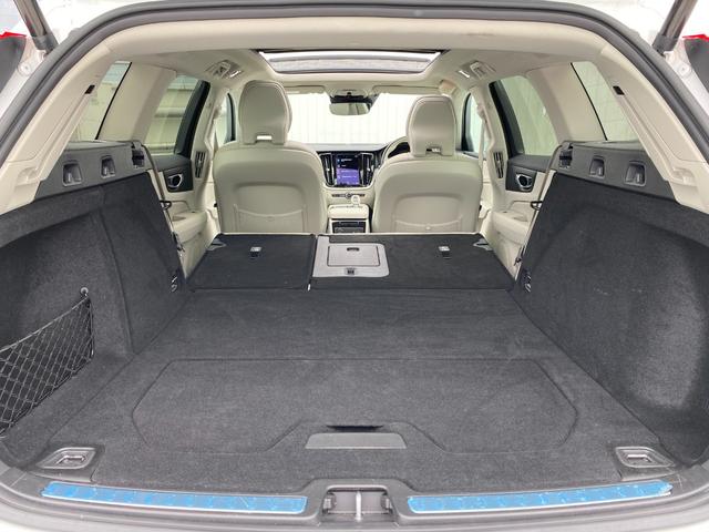 Ｖ６０ リチャージ　ＰＨＶ　Ｔ６　ＡＷＤ　インスクリプション　パノラマルーフ　ファインナッパレザー　ｈａｒｍａｎ／ｋａｒｄｏｎ　ＨＤＤナビ　地デジＴＶ　Ａｐｐｌｅ　Ｃａｒｐｌａｙ　Ａｎｄｒｏｉｄ　Ａｕｔｏ　３６０°カメラ　パワーシート　シートヒーター（41枚目）